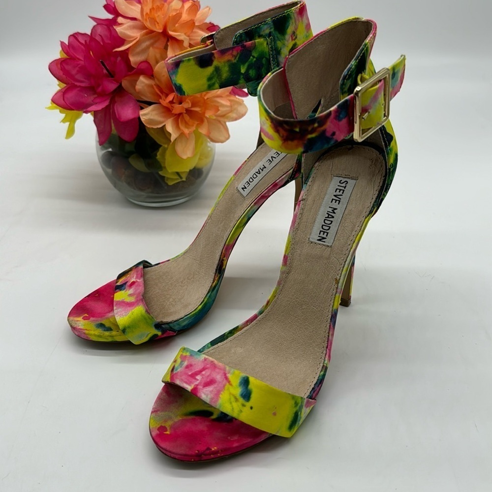 Steve Madden Watercolor Floral Multicolor Heels Size 9 MCH6618